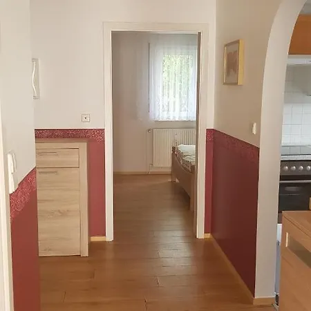 アパート 2 Zimmerwohnung Am Flughafen Schoenefeld ベルリン
