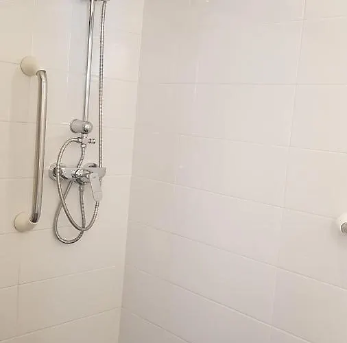 2 Zimmerwohnung Am Flughafen Schoenefeld Apartmán